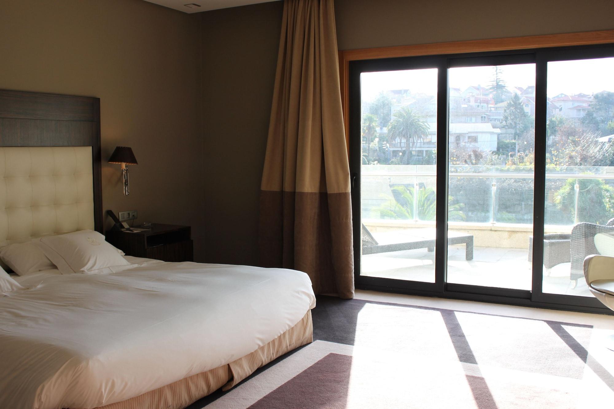 Pazo Los Escudos Hotel Spa & Resort Βίγκο Εξωτερικό φωτογραφία A room at the hotel