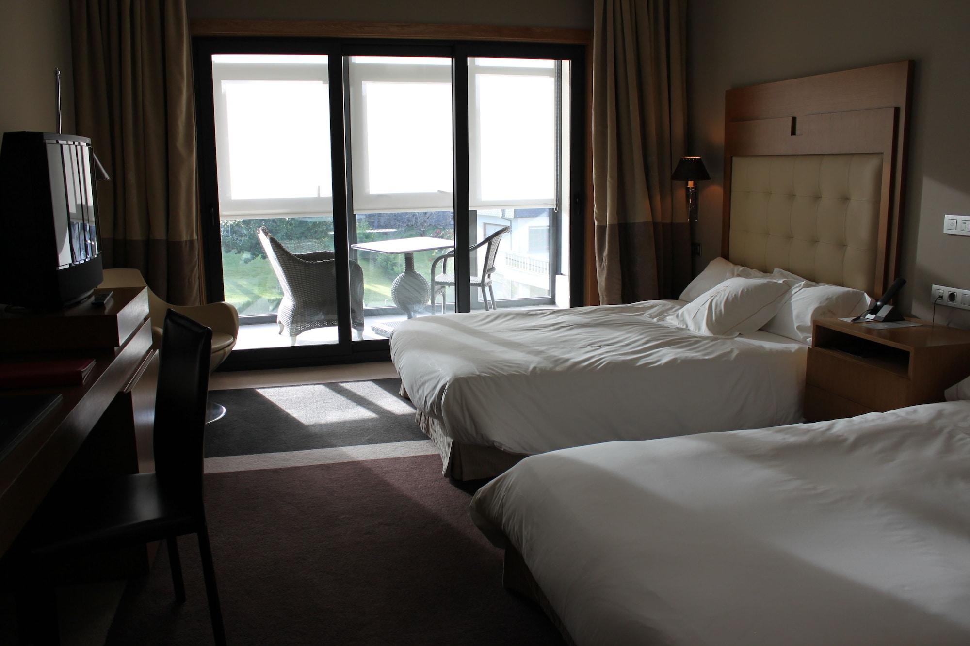 Pazo Los Escudos Hotel Spa & Resort Βίγκο Εξωτερικό φωτογραφία A room at the hotel
