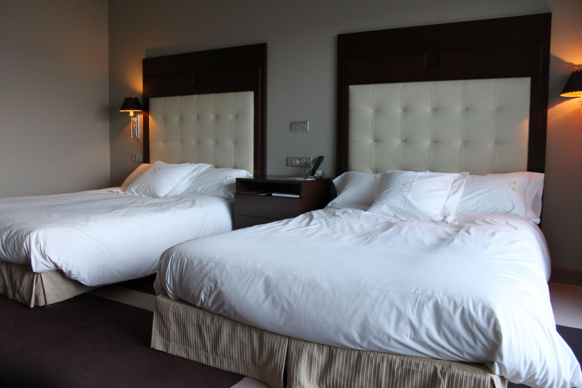 Pazo Los Escudos Hotel Spa & Resort Βίγκο Εξωτερικό φωτογραφία A room at the hotel