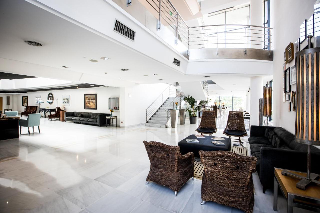 Pazo Los Escudos Hotel Spa & Resort Βίγκο Εξωτερικό φωτογραφία The lobby of the hotel