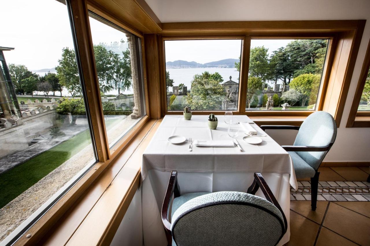 Pazo Los Escudos Hotel Spa & Resort Βίγκο Εξωτερικό φωτογραφία Restaurant "La Table du Lac"