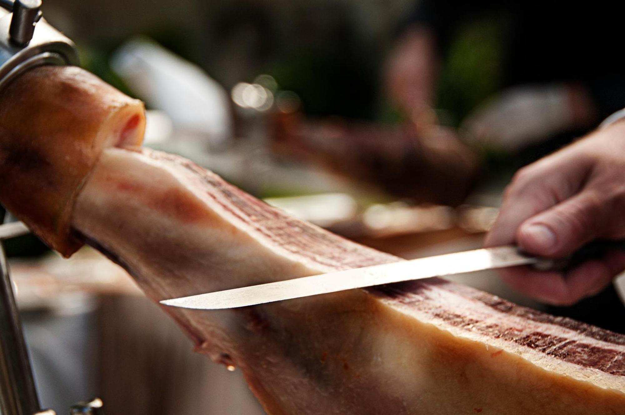 Pazo Los Escudos Hotel Spa & Resort Βίγκο Εξωτερικό φωτογραφία Slicing ham